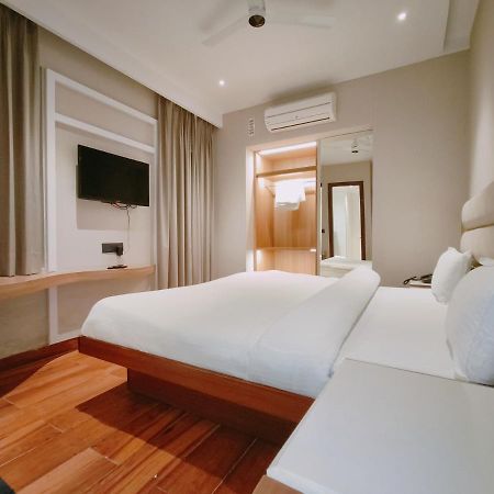 Aura Rooms Dehradun Luaran gambar