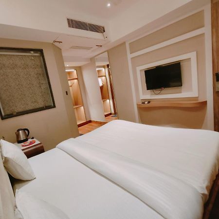 Aura Rooms Dehradun Luaran gambar