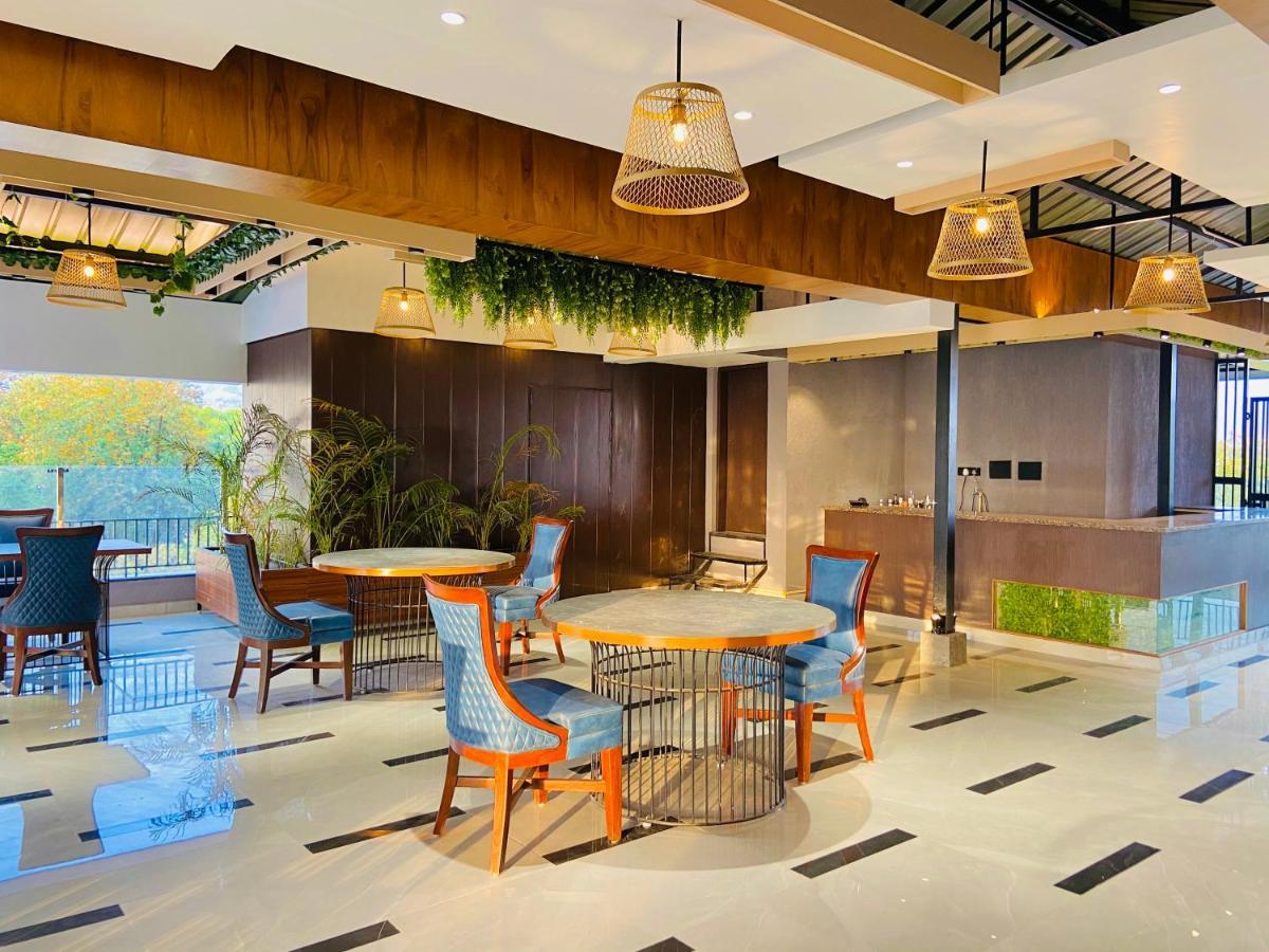 Aura Rooms Dehradun Luaran gambar