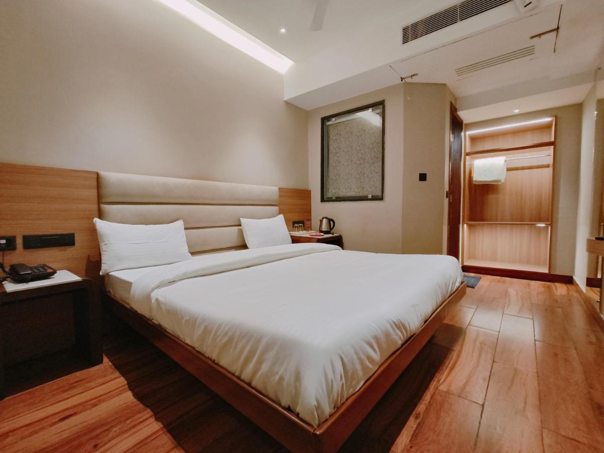 Aura Rooms Dehradun Luaran gambar
