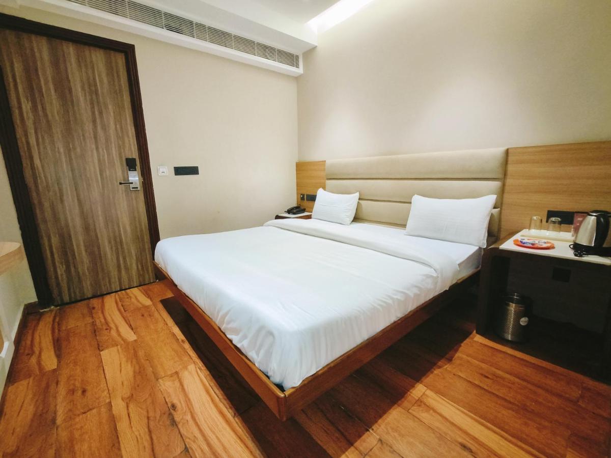 Aura Rooms Dehradun Luaran gambar