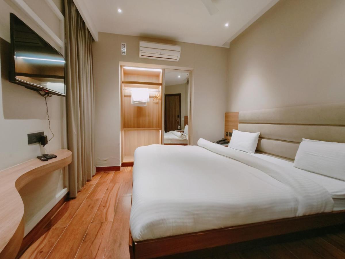Aura Rooms Dehradun Luaran gambar
