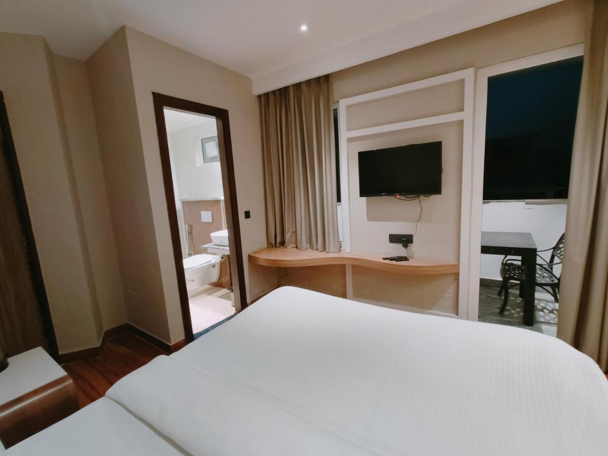 Aura Rooms Dehradun Luaran gambar